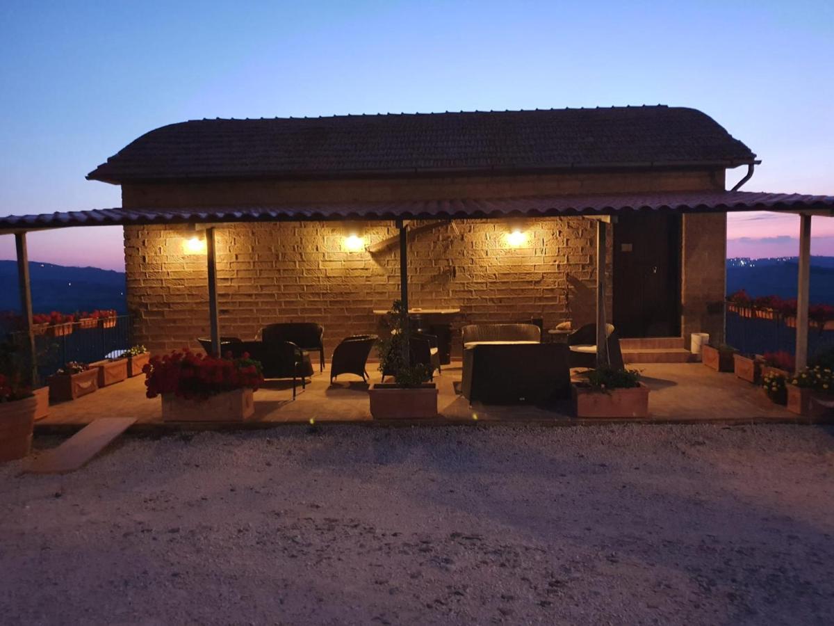 Agriturismo Poggio Tobruk П'єнца Екстер'єр фото